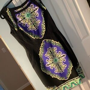 Tahari sleeveless dress. Lace inserts back zip. NWT. Beautiful size 8